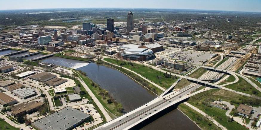 Frontier Airlines Des Moines office in Iowa