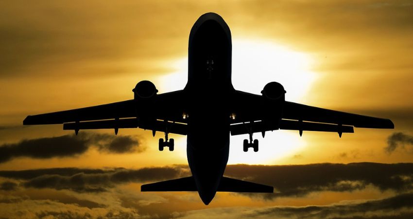 Which Airline accounts for the maximum plane Wrecks